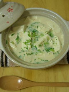 とうふ鍋。味噌ミルク仕立て-レシピのメイン写真