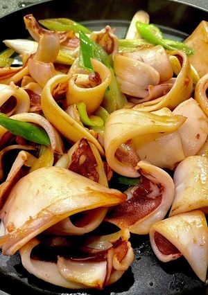 新子（ケンサキイカ）のバター醤油炒め-レシピのメイン写真