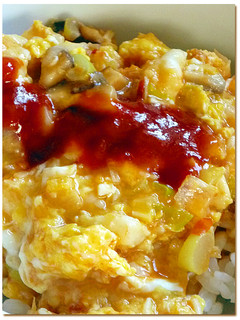 エリンギたっぷり ♪ ピリ辛 ♪ 玉子丼-レシピのメイン写真