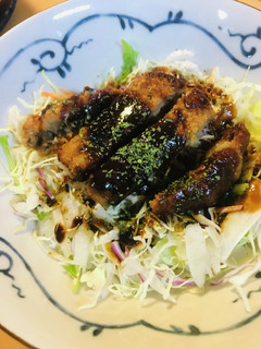 市販カツ&サラダ活用●赤味噌メンチカツ丼-レシピのメイン写真