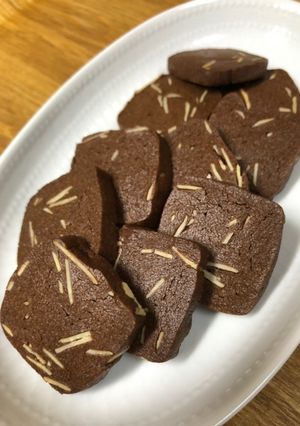 ★クッキー(ココア&アーモンド)★-レシピのメイン写真