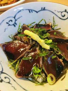 市販パック●生姜風味のカツオのたたき丼-レシピのメイン写真