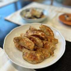 A picture of 簡単#冷凍餃子で揚げ餃子.