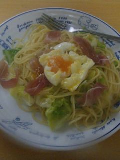 生ハムと春キャベツのパスタ+半熟玉子-レシピのメイン写真