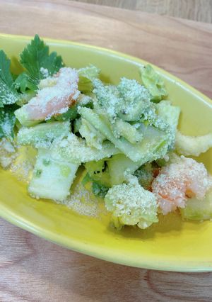 セロリとアボカドのサラダ-レシピのメイン写真