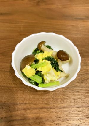 小松菜としめじの卵炒め-レシピのメイン写真