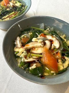 モロヘイヤとトマトのサンラータン風スープ-レシピのメイン写真