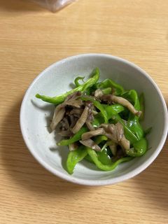 【副菜】ピーマンときのこのガーリック炒め-レシピのメイン写真