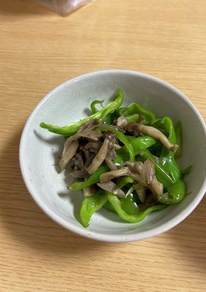 【副菜】ピーマンときのこのガーリック炒め-レシピのメイン写真