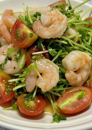 エビと豆苗のエスニックサラダ(身内専用)-レシピのメイン写真