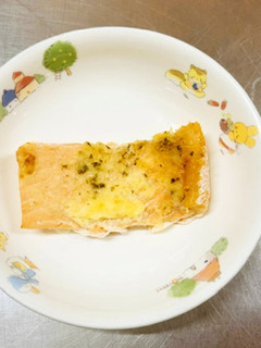 【保育園】鮭のチーズパン粉焼き-レシピのメイン写真