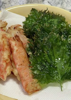 カニカマとしその葉天ぶら(身内専用)-レシピのメイン写真