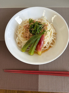 ツナたっぷり冷やしうどん~香味野菜のせ~-レシピのメイン写真