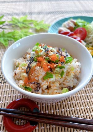 とびっこ入り★チュモッパ風混ぜご飯-レシピのメイン写真