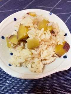 出汁と甘さひきたつ「さつま芋ご飯」-レシピのメイン写真
