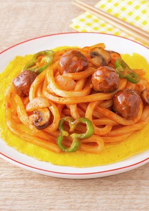 ミートボールのオムナポうどん-レシピのメイン写真