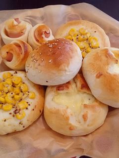 惣菜パンも菓子パンも!ふわふわパン-レシピのメイン写真