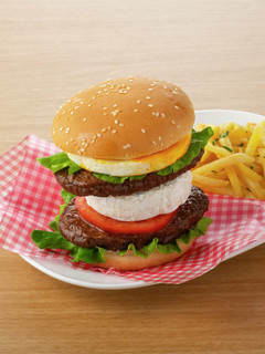チキンハンバーグで月見バーガー-レシピのメイン写真