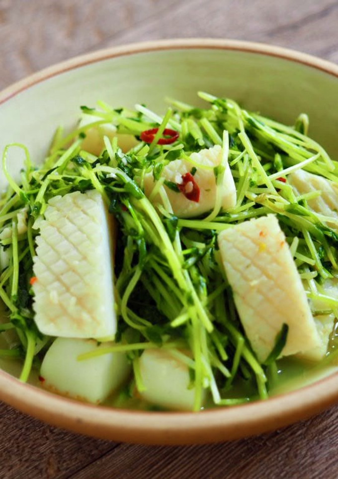 イカと豆苗の中華炒め-レシピのメイン写真