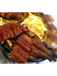 身はふっくら♪皮はパリッと♪うな丼★動画-レシピのメイン写真