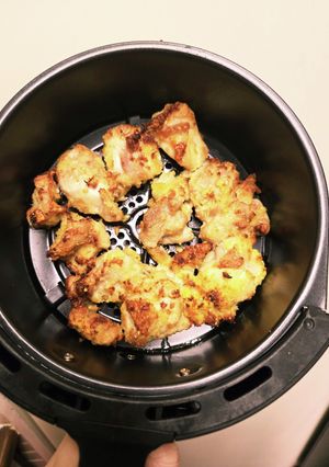 パン粉を使った鶏もも肉のチーズカレー揚げ-レシピのメイン写真