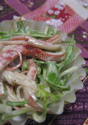 お弁当に♪カニカマみず菜サラダ-レシピのメイン写真