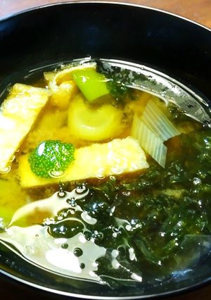 簡単美味しい　つまみ海苔のお味噌汁　薄揚げ、長葱-レシピのメイン写真