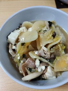 すき焼き風すいとん鍋-レシピのメイン写真