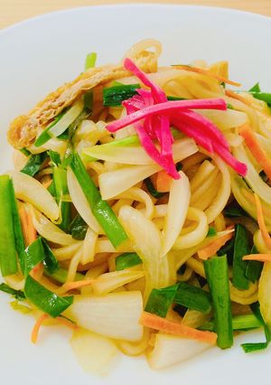 ノビル醤油の焼きうどん　米粉うどんで♪-レシピのメイン写真