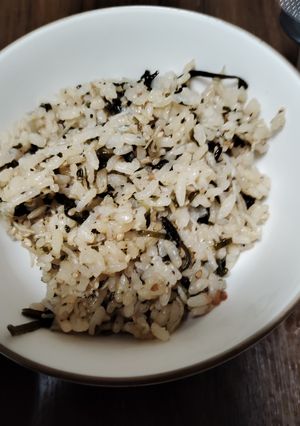 梅じゃこ塩昆布わかめご飯-レシピのメイン写真