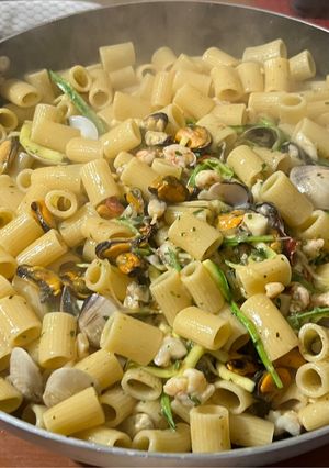 イカ、ムール貝、浅利、ズッキーニのパスタ-レシピのメイン写真