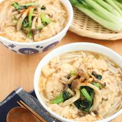 รูปของ きのこと小松菜のとろたまあんかけうどん