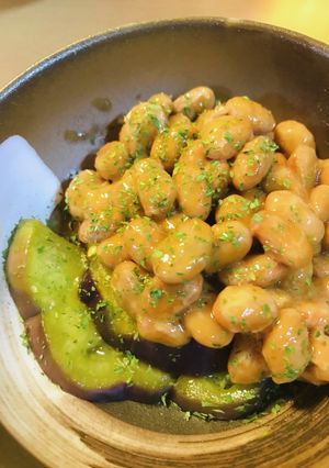 毎日の納豆●茄子の甘煮にトッピング-レシピのメイン写真