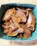 切り干し大根と干し椎茸 きのこの煮物
