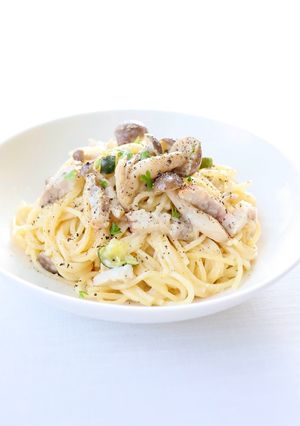 ビストロでベーコンしめじのクリームパスタ-レシピのメイン写真