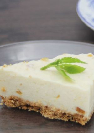 豆腐のレアチーズ風ケーキ【梅酒の実】-レシピのメイン写真