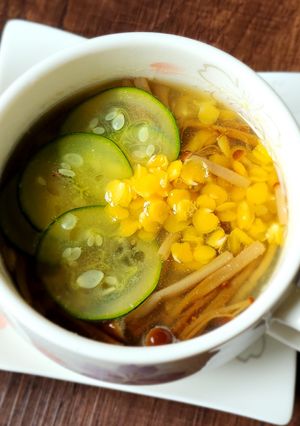 ひとり飯☆レンズ豆とズッキーニのスープ-レシピのメイン写真