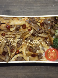 ごぼうとちくわとひき肉の甘辛和え丼弁当-レシピのメイン写真