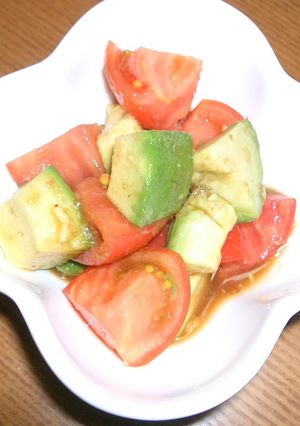 簡単♪トマト＆アボカドのポンヤキ味♪-レシピのメイン写真