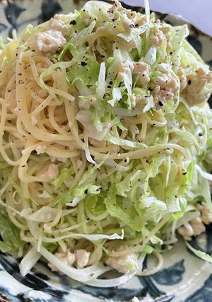 レモン鶏そぼろとレタスのサラダパスタ-レシピのメイン写真