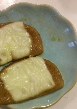 黒はんぺんのチーズ焼き 醤油味-レシピのメイン写真