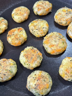《離乳食》野菜たっぷりおやき-レシピのメイン写真