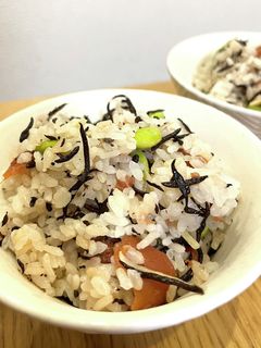 枝豆とひじきの梅ごはん-レシピのメイン写真