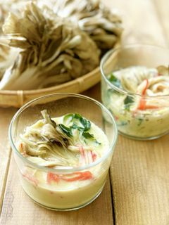 レンジで簡単!舞茸とカニカマの茶碗蒸し-レシピのメイン写真
