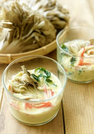 レンジで簡単！舞茸とカニカマの茶碗蒸し-レシピのメイン写真