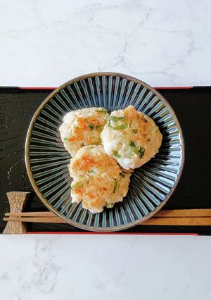 もちもち！大葉とえび入りれんこんもち-レシピのメイン写真