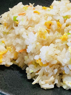 シンプル美味しい!カニと玉子のチャーハン-レシピのメイン写真