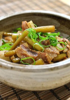 フキと豚バラの炒め煮-レシピのメイン写真