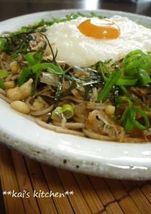 暑い日は**冷やし山かけ月見そば**-レシピのメイン写真