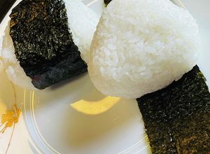 冷めても美味しいコンビニみたいなおにぎり-レシピのメイン写真